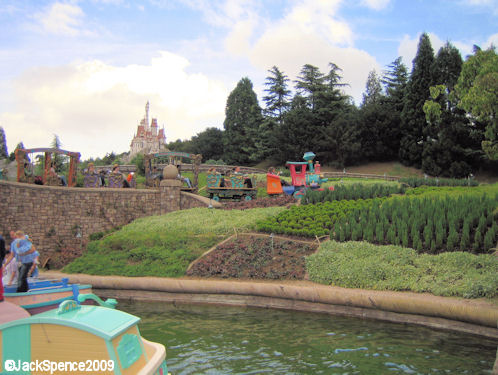 Disneyland Paris Fantasyland Casey Jr