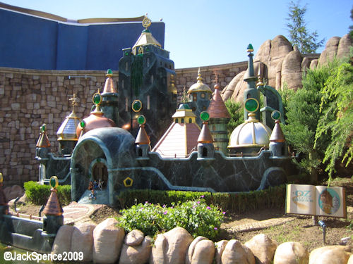 Disneyland Paris Fantasyland Land of the Fairytales Emerald City of Oz