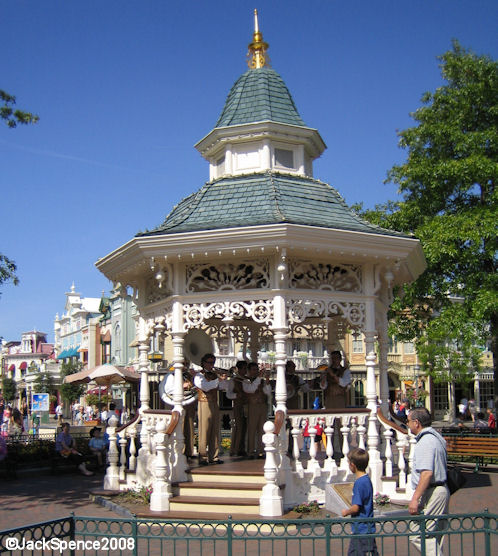 Disneyland Paris Bandstand