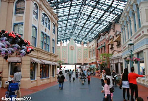 Tomorrowland via Center Street from World Bazaar Tokyo Disneyland