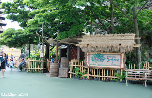 Swiss Family Treehouse Adventureland Tokyo Disneyland
