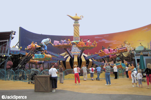 Walt Disney Studios Park Toon Studio Flying Carpets Over Agrabah 