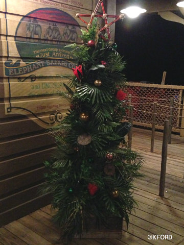 jingle-cruise-palm-christmas-tree.jpg