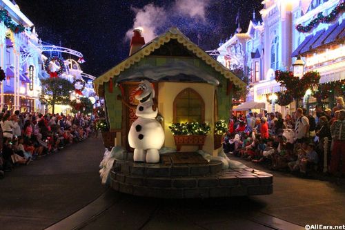 Olaf in Mickey's Very Merry Christmas Party